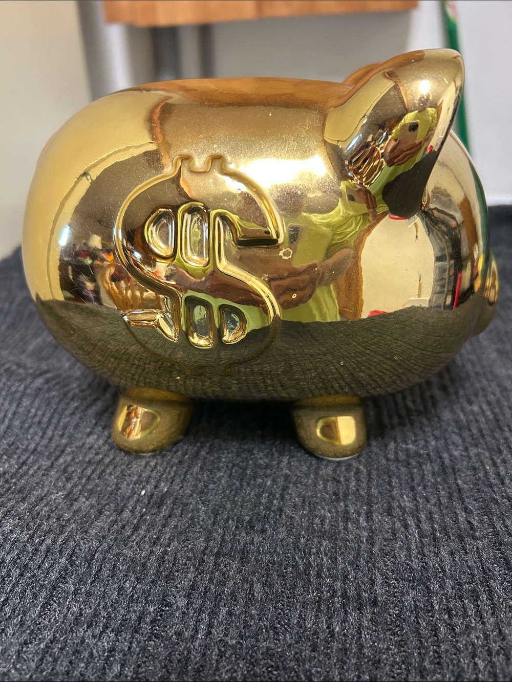 Gold Piggy Bank 🐖 - Picture 2 of 10